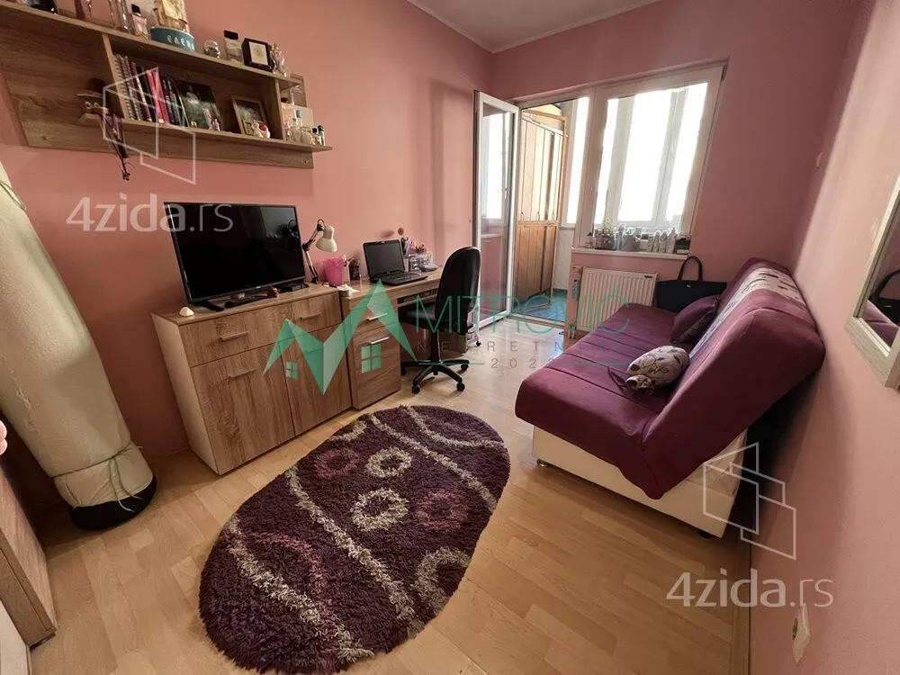 Dvoiposoban stan | 4zida