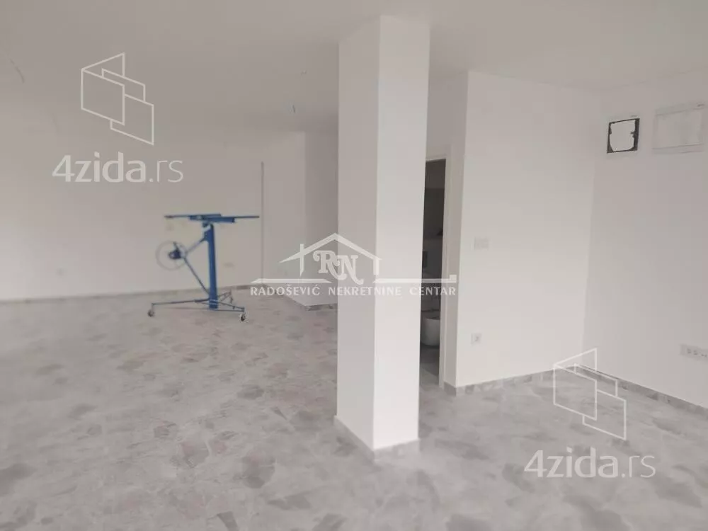 Poslovni prostor | 4zida