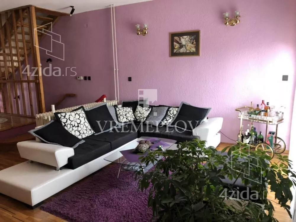3-etažna kuća | 4zida