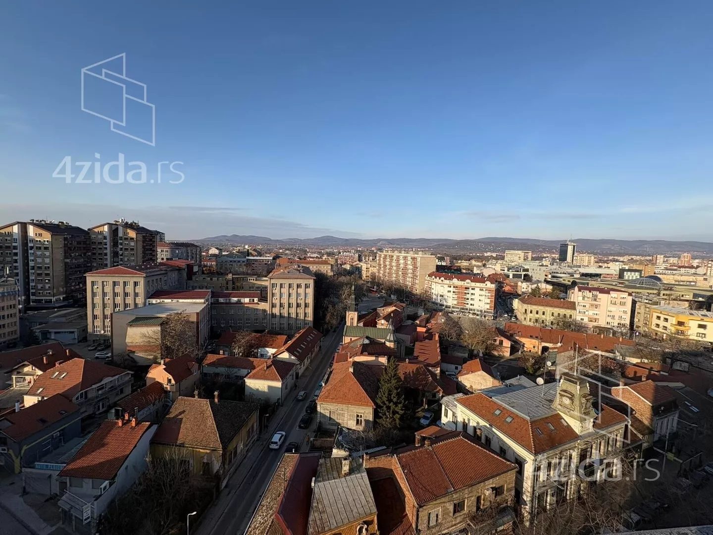 Dvoiposoban stan | 4zida