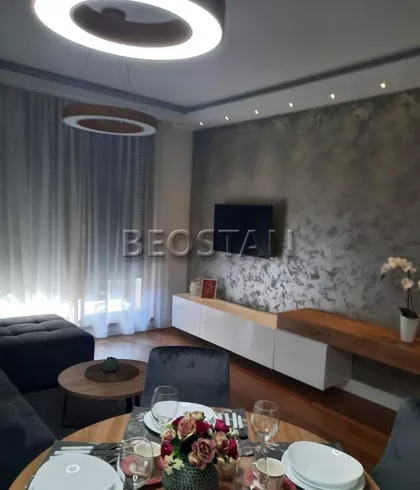 Novogradska | 4zida.rs