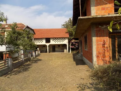 Raševica | 4zida.rs