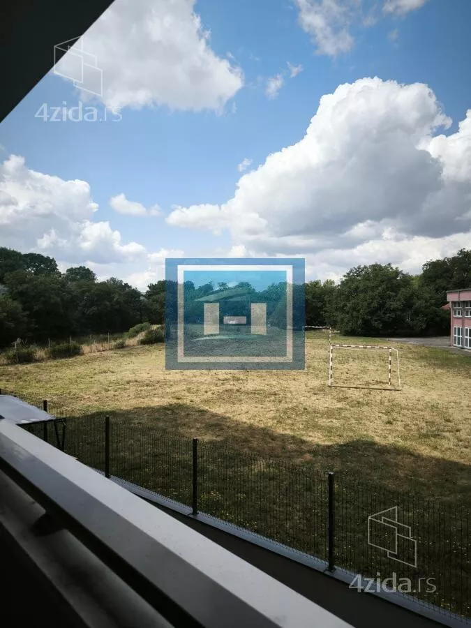 Šestosoban stan | 4zida