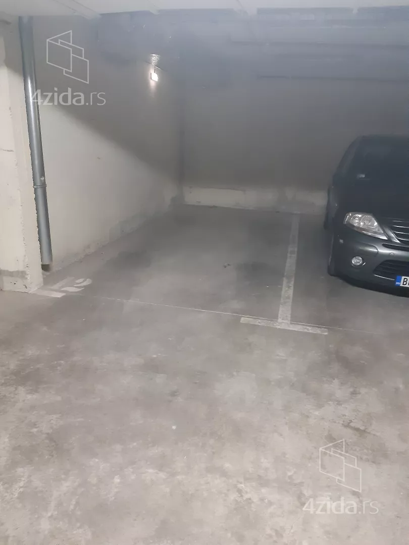 Garaža | 4zida