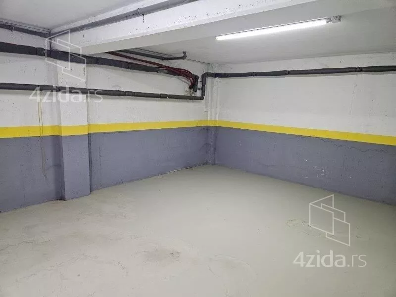 Garaža/Parking | 4zida