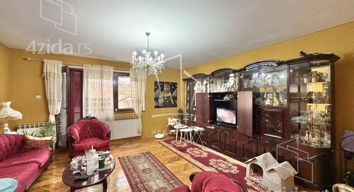 4-etažna kuća | 4zida