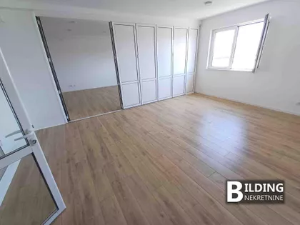 Batajnički drum | 4zida.rs