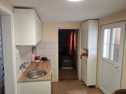 Ugrinovačka 197 | 4zida.rs