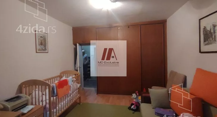 Petosoban stan | 4zida