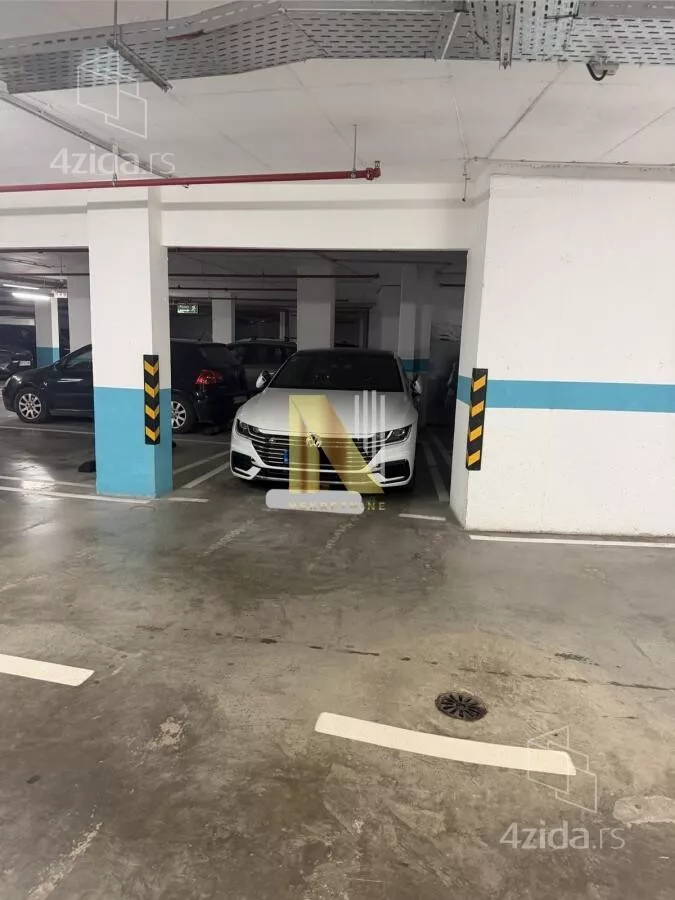 Garaža/Parking | 4zida