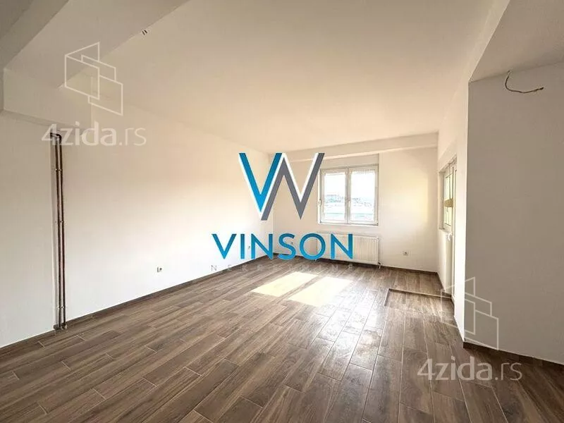 Četvoroiposoban stan | 4zida