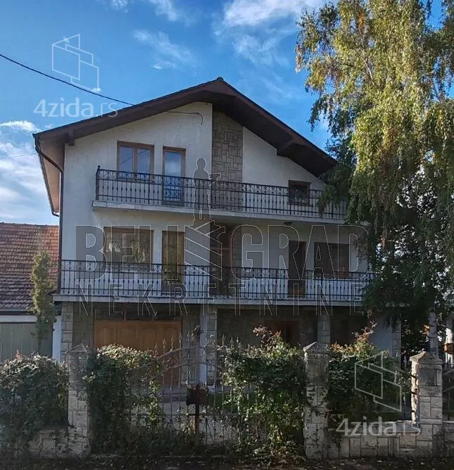 Kuća | 4zida