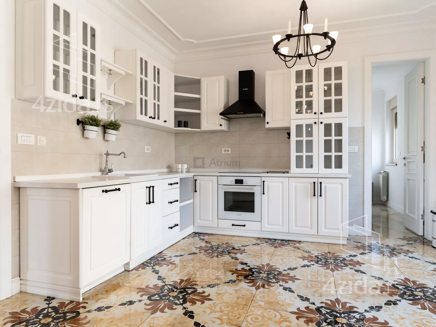 Šestosoban stan | 4zida