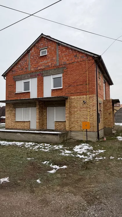 Zeleno Polje | 4zida.rs