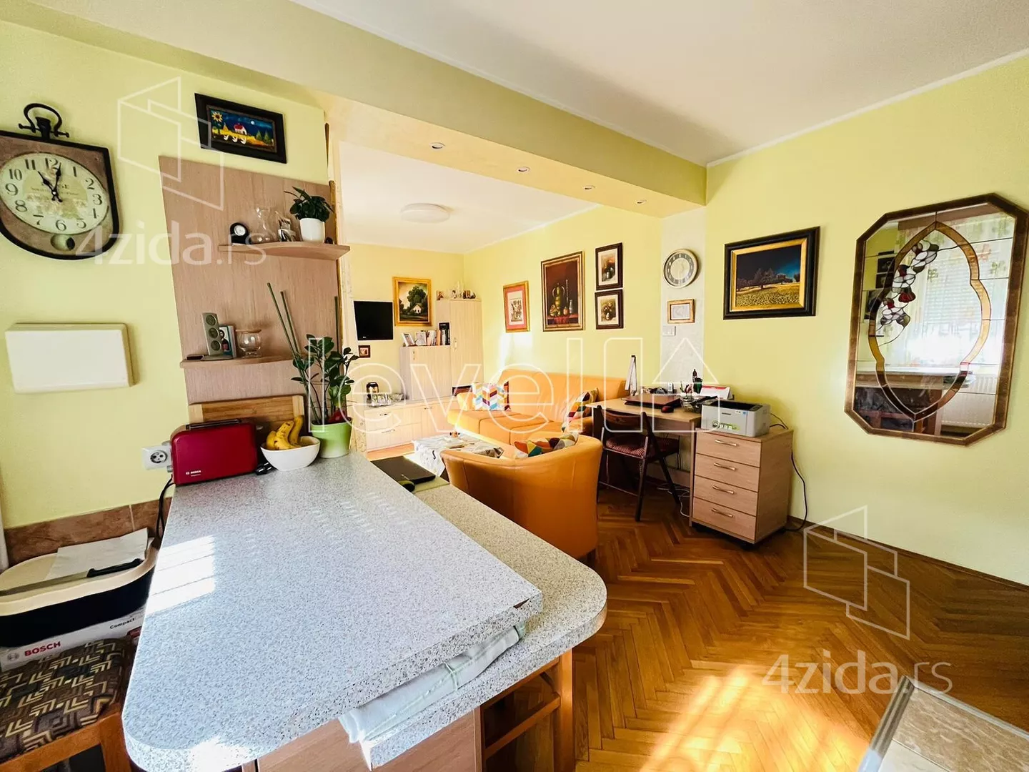 Jednoiposoban stan | 4zida