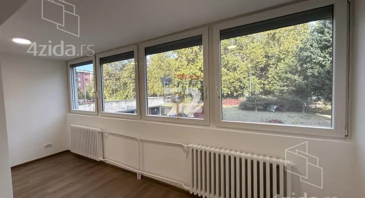 Četvoroiposoban stan | 4zida