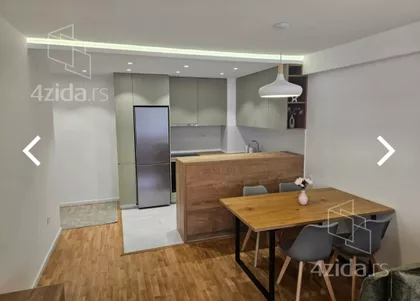Cara Dušana | 4zida.rs