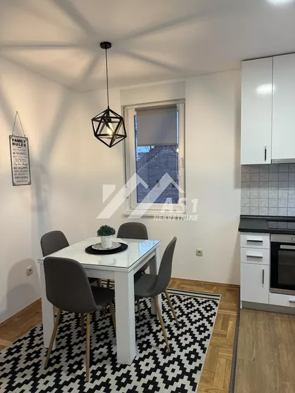 Heroja Pinkija | 4zida.rs