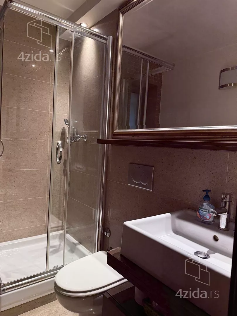 4-etažna kuća | 4zida