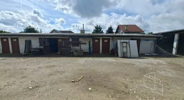 Stovarište | 4zida