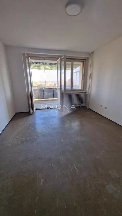 Karađorđev Trg | 4zida.rs