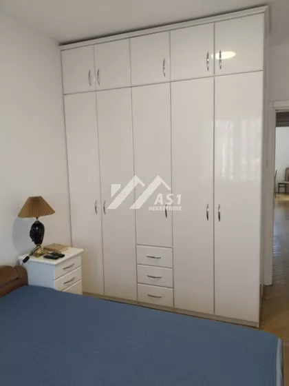 Bulevar Cara Lazara | 4zida.rs