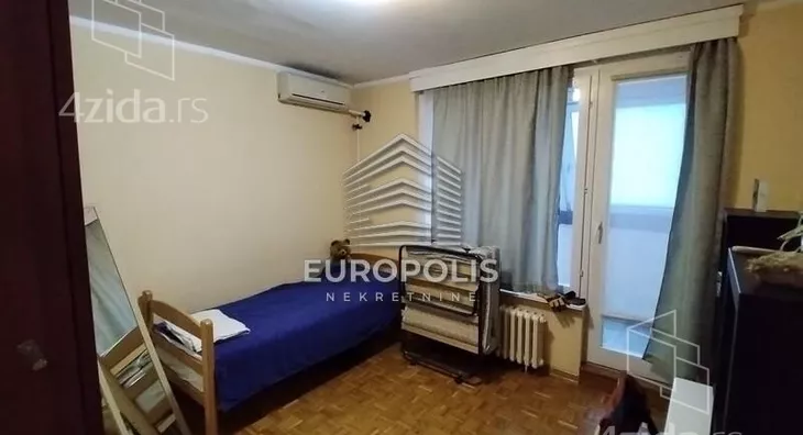 Četvoroiposoban stan | 4zida