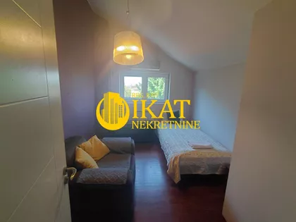 Autokomanda | 4zida.rs