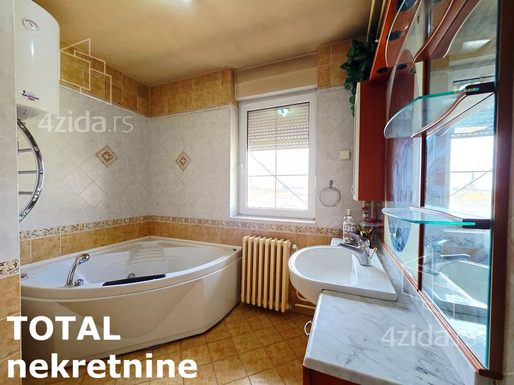 Petosoban stan | 4zida