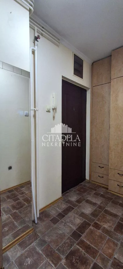 Tome Maksimovića | 4zida.rs