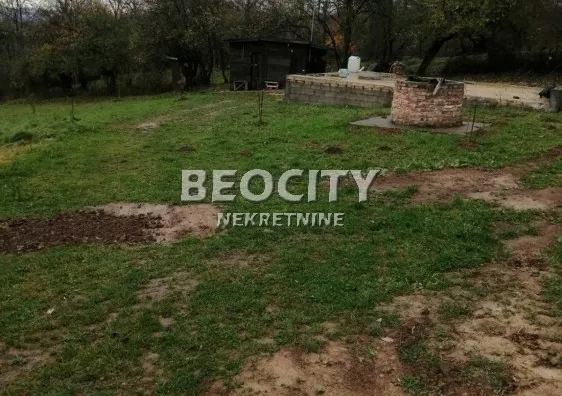 Plac | 4zida