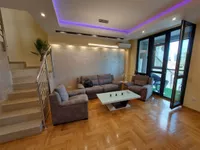 Crveni Krst Zvezdara, Zvezdara opština, Beograd | 4zida.rs | 4zida.rs