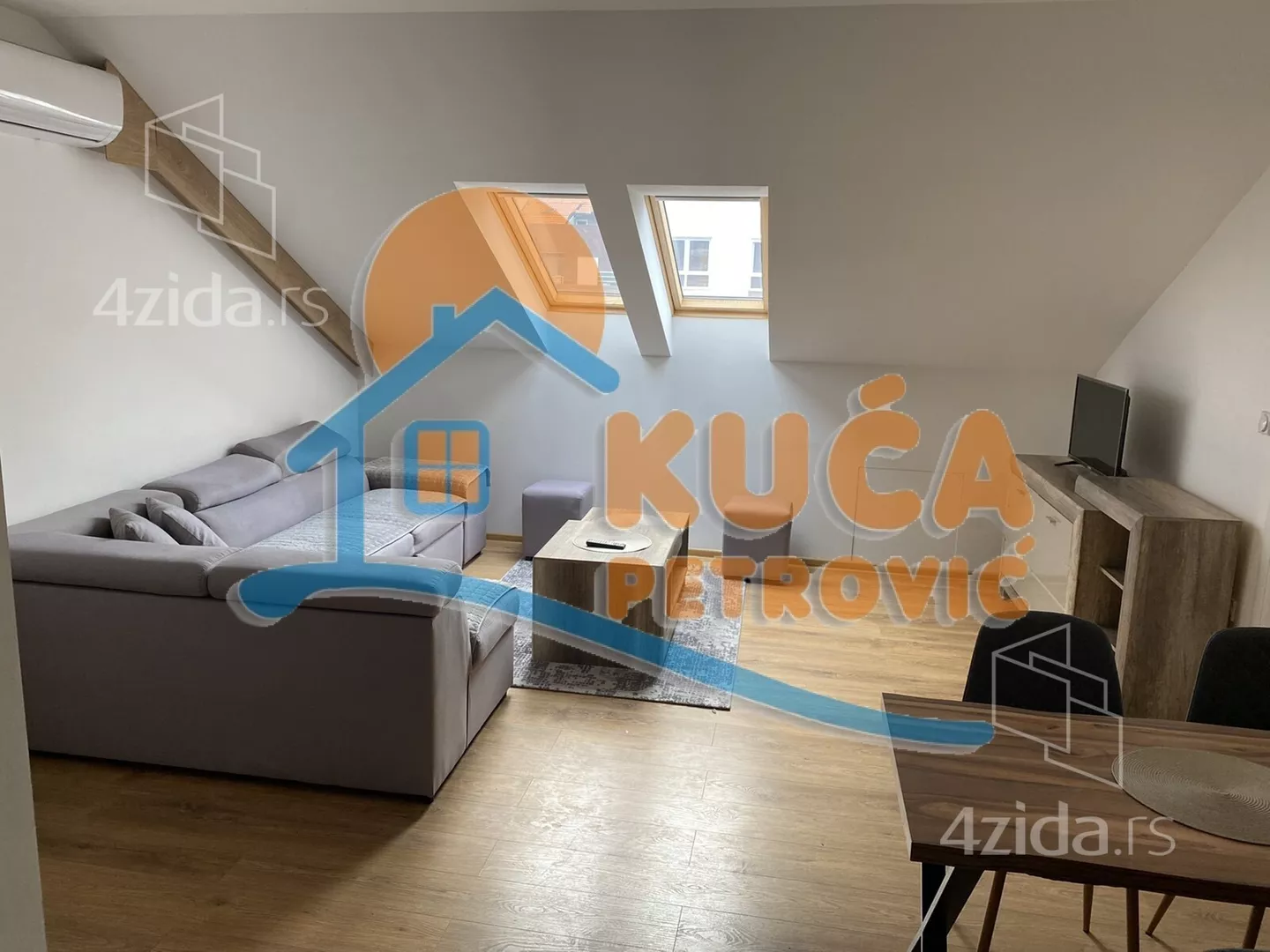 Dvoiposoban stan | 4zida