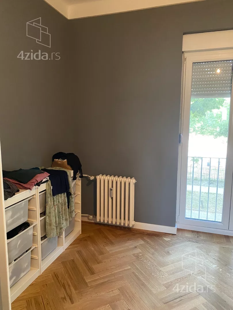 Četvoroiposoban stan | 4zida