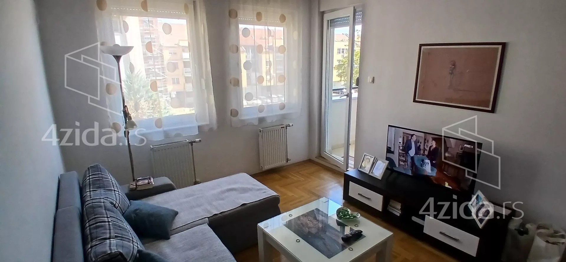 Jednoiposoban stan | 4zida