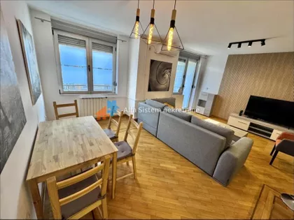 Crveni Krst Vračar | 4zida.rs