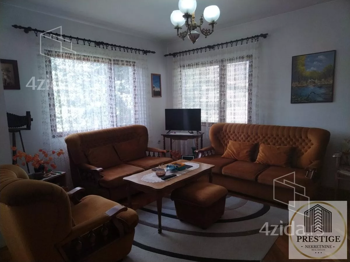 Kuća | 4zida