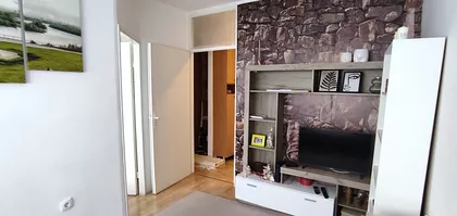 Jovana Bijelića | 4zida.rs