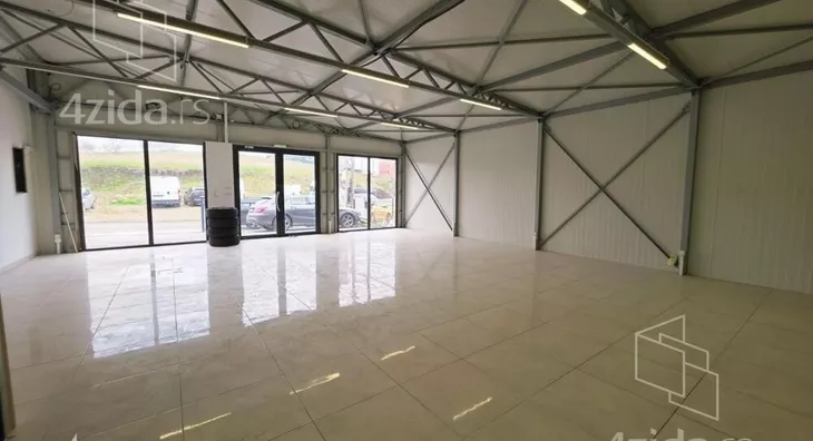 Poslovni prostor | 4zida