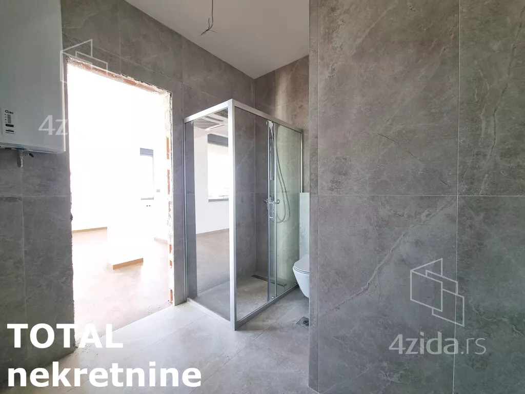 Četvoroiposoban stan | 4zida