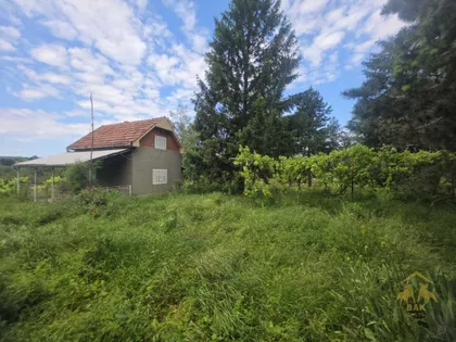Okolne lokacije | 4zida.rs