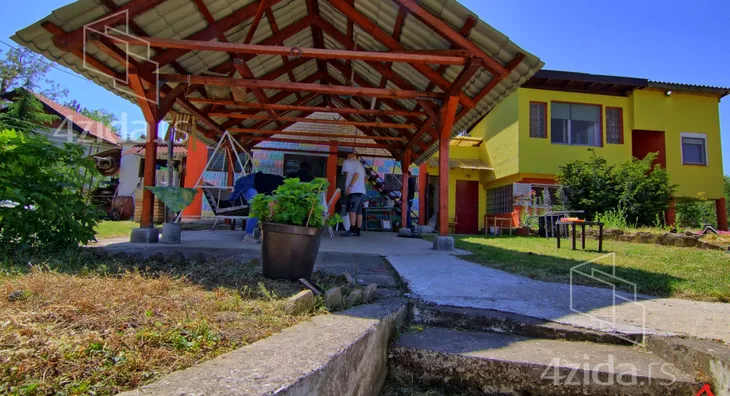 Kuća | 4zida
