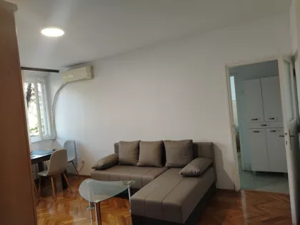 Palmira Toljatija 30 | 4zida.rs