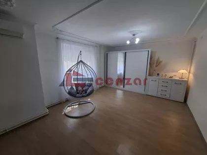 Mali Radanovac | 4zida.rs