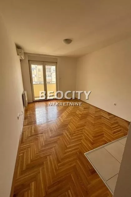 Prešernova | 4zida.rs