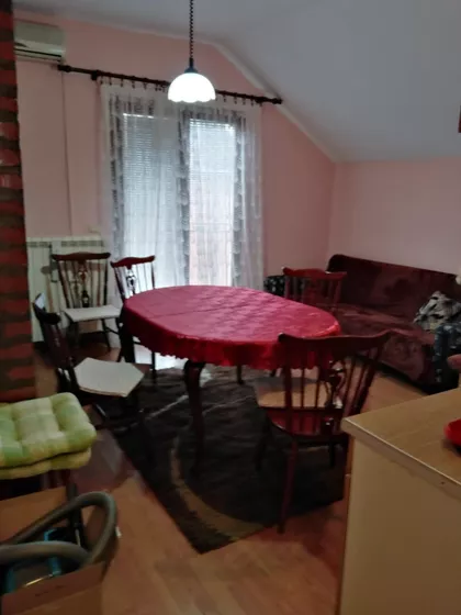 Dimitrija Koturovića 4 | 4zida.rs