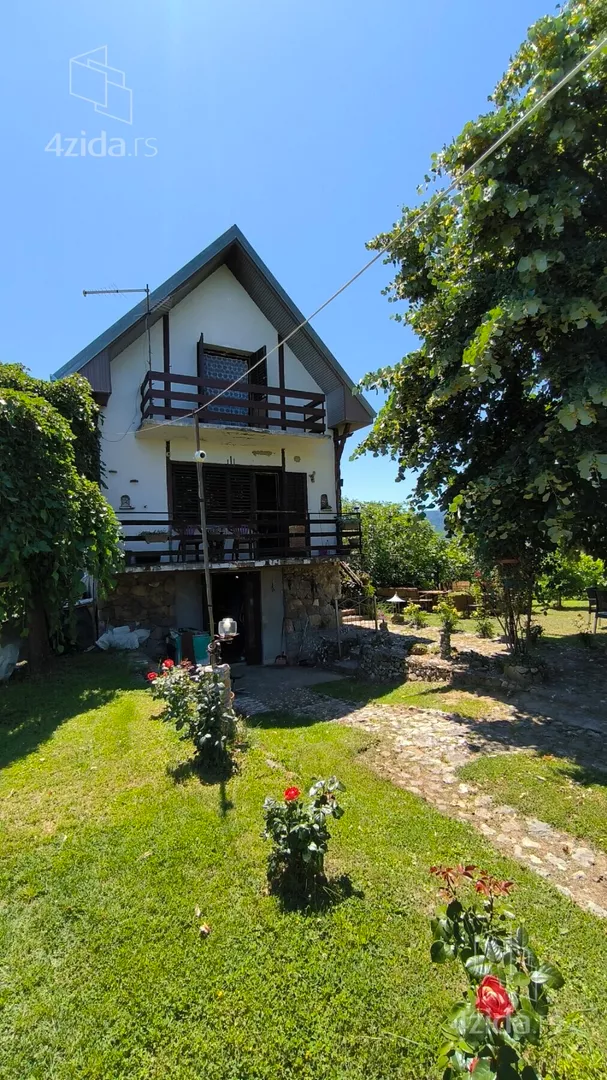 3-etažna kuća | 4zida