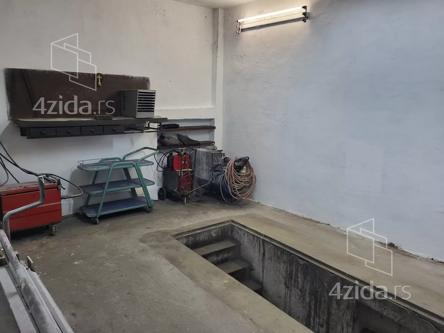 Garaža | 4zida