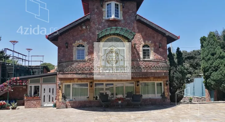 Kuća | 4zida