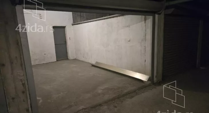 Garaža | 4zida